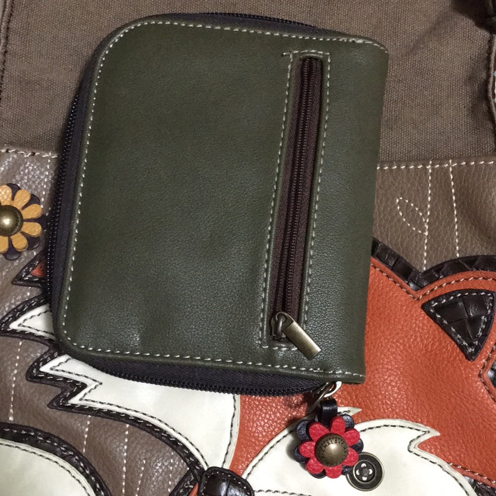 Chala Fox Multifunction Tote - Picture 11 of 13